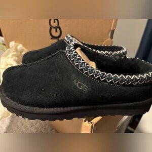 UGG Women’s Black Tasman Size 9 BRAND NEW IN BOX